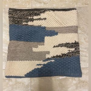 EUC magnolia home pillow